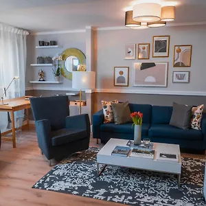 90qm-ferienwohnung-berlin-zentrum-nahe-prenzlauer-berg-2-bader.find-berlin-hotels.com/
